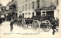 VINTAGE POSTCARD Militaria Compiegne the English artillery going to fire