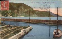 VINTAGE POSTCARD Beaulieu the port Small Africa Boat