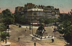 CPA Paris La place Denfert Rochereau et le lion de Belfort 