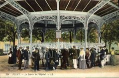 CPA Thermalisme Vichy Source de l'hopital
