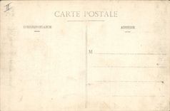 CPA Militaria Verdun La cour de l'hotel de ville Obus de 420 allemand