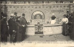 CPA Thermalisme Vichy La Source Chomel Dans Le Nouveau Palais Des sources