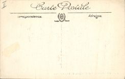 VINTAGE POSTCARD Boulogne Boat on Sea Left the sinning boats