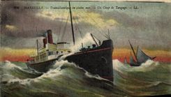 CPA Bateau Paquebot Transatlantique en pleine mer Un coup de tangage