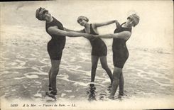 VINTAGE POSTCARD Woman Bathing suit Pleasures of the bath