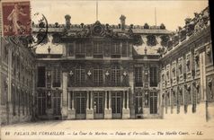 CPA Palais De Versailles La Cour De Marbre 