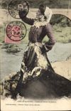 CPA Folklore Amelie les Bains Catalane buvant au pourrou 