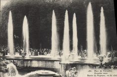 VINTAGE POSTCARD Park of Versailles Large water Basin of Neptune