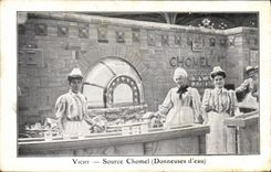 CPA Vichy Source Chomel Donneuses d'eau