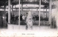 CPA Vichy Source Mesdames
