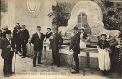 CPA Vichy Source Des Celestins