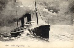 CPA Bateau Paquebot Steamer par gros temps