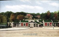 VINTAGE POSTCARD Zoo Concourse Fan-in New York zoological park