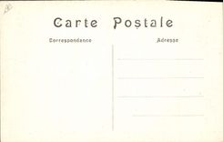 CPA Militaria Soldats anglais escourant plusieurs prisonniers allemands