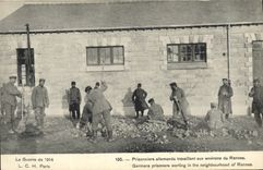 VINTAGE POSTCARD Militaria German Prisoners working around Rennes