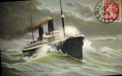 CPA Bateau Paquebot Transatlantique dans la tempete 