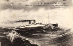 CPA Bateau Paquebot des Messageries Maritimes par grosse mer SS D'Artagnan