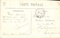 CPA Militaria Prisonniers allemands Un blesse grievement blesse