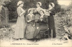 CPA Folklore Perpignan Groupe de Catalanes