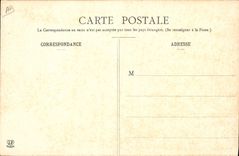 CPA Folklore Le Roussillon Jeune Catalane allant a la fontaine