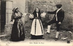 VINTAGE POSTCARD Folklore the Pyrenees Dances of the country
