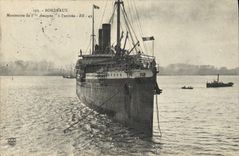 VINTAGE POSTCARD Bateau Bordeaux Steamer Operates of the Amazon on arrival