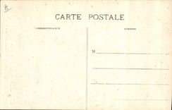 CPA Folklore Pyrenees Vieille femme reprisant le linge 