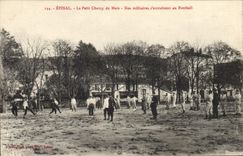 CPA Football Epinal Le petit Champ de Mars Nos militaires s'entrainent au football 