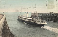 VINTAGE POSTCARD Bateau Dieppe Sortie the steamer Arundel of the service of Dieppe has Newhaven