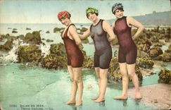 VINTAGE POSTCARD Fantasy Women Sea bathings Ttrois graces