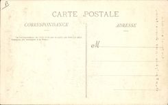 POSTAL de la VENDIMIA la chica joven de Pyrenees Ossaloise con el folklore de la fuente