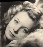 VINTAGE POSTCARD Cinema Suzy Carrier