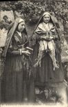 CPA Folklore Pyrenees Femmes Montagnards 