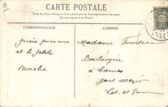 CPA Folklore Pyrenees Montagnards allant a l'eglise 