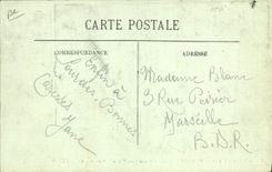 CPA Folklore Pyrenees Femmes du pays allant au marche Ane mule 