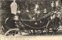 CPA MM le roi et la reine d'Italie 1903 Le roi et M Loubet dans le parc 