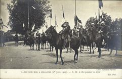 VINTAGE POSTCARD Alphonse XIII has Chalons SM the King during the procession