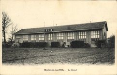 VINTAGE POSTCARD Laffitte House the stand Shooting