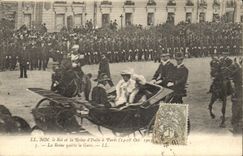 VINTAGE POSTCARD MM the king and the queen of Italy has Paris the queen leaves Train station