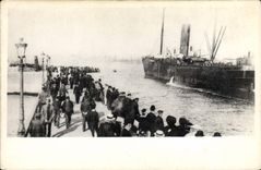 VINTAGE POSTCARD Boat Steamer Bordeaux
