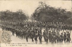 VINTAGE POSTCARD the sovereigns of Italy has Paris the king and the queen of Italy the departure of the troops