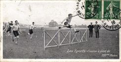 CPA Les sports Course a pied de 110 m Haies 
