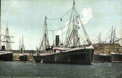 CPA Bateau Paquebot Marseille Le Transatlantique Crimee rentrant au port