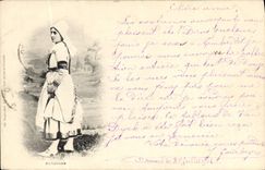 CPA Folklore Auvergne FEmme