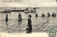 VINTAGE POSTCARD Fantaisie Women Bathing suit Groups bathers and bathers