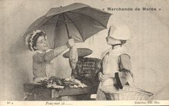 CPA Fantaisie Enfants Marchande de maree Poissons