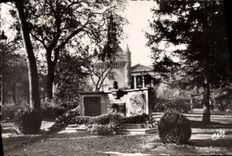 CPM Toulouse Monument Jean Jaures Square General de Gaulle Le donjon du Capitole