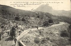 CPA Attelage La Sainte Baume La route par St Pons et le pic de Bretagne Chevaux 