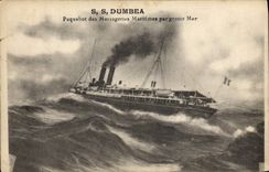 CPA Bateau Paquebot SS Dumbea Paquebot des Messageries Maritimes par grosse mer 