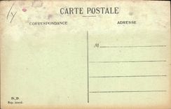 VINTAGE POSTCARD Militaria With the latrines effects of the monkey